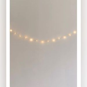Urban Outfitters mod clips string lights